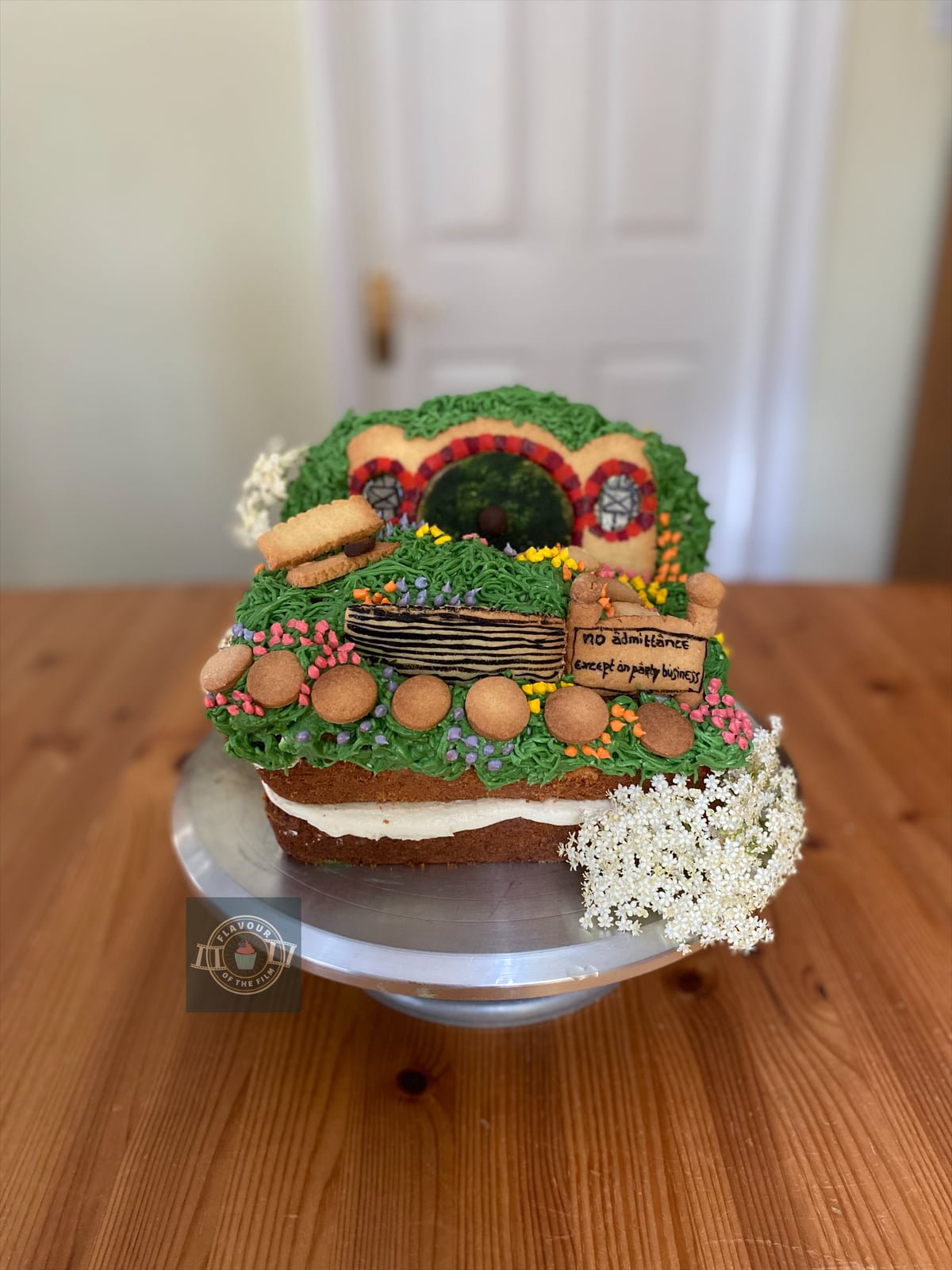 Hobbit Hole Cake | The Hobbit Bag End Landscape Cake