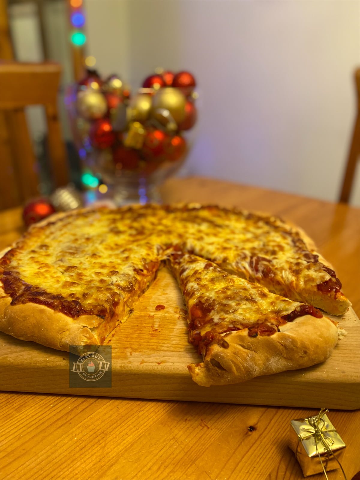 A Lovely Cheese Pizza Just For Me | Home Alone